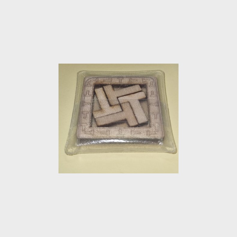 4 T Puslespil i lommeformat,  mler 40 x 40 mm i plastlomme