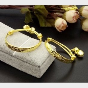 Armbnd med 2 Guldbelagt kugler Justterbar