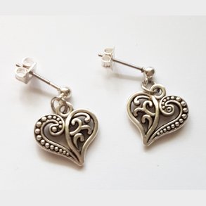 �restikker. �reringe 2 delt Hjerte s�lvbelagt